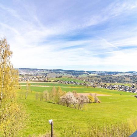 Apartment Bergwiese I Balkon I Aufzug I Stellplatz Schwarzenberg  Εξωτερικό φωτογραφία